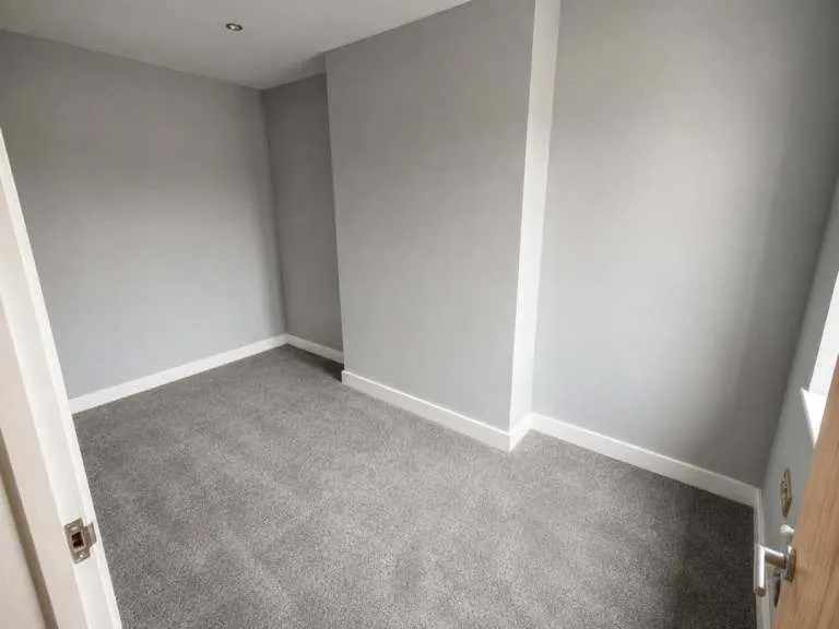 6 Bed HMO House Worksop S80 Near Bassetlaw Hospital | COMPANY LET ALLOWED