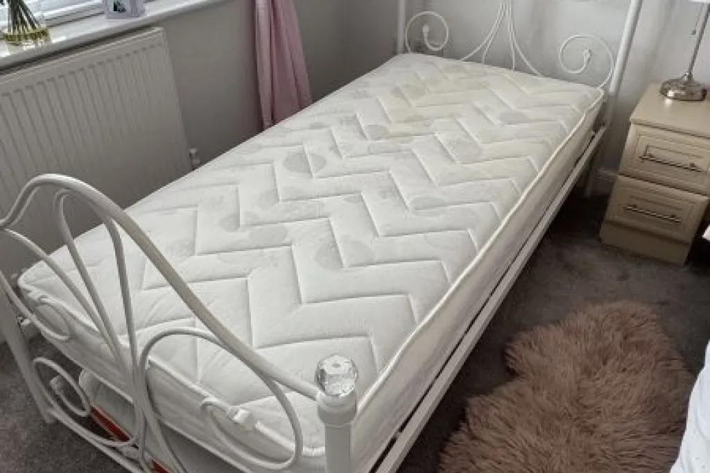 Single beds with mattress in nearly new condition