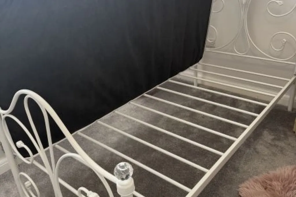 Single beds with mattress in nearly new condition