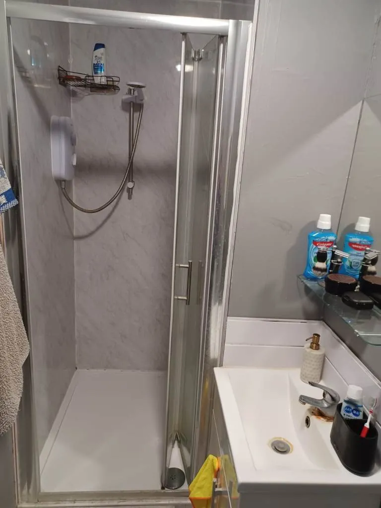 Studio Room in Windsor, Berkshire (SL4 3QB)