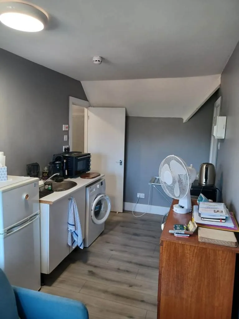 Studio Room in Windsor, Berkshire (SL4 3QB)