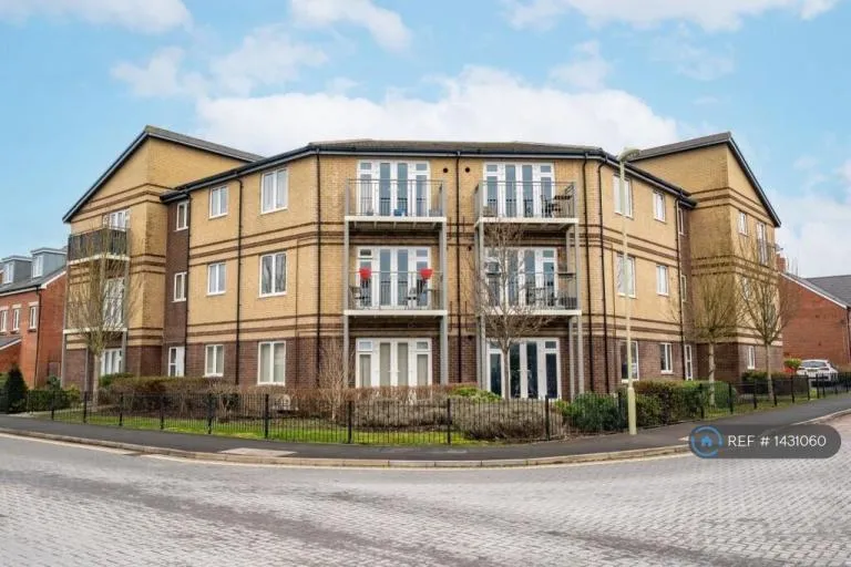 2 bedroom flat in Halter Way, Andover, SP11 (2 bed) (#1431060)