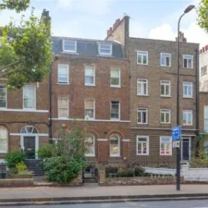 2 Bedroom Ground Floor Flat with Private Garden Access – Kennington £346 per week (£1,500 pcm)