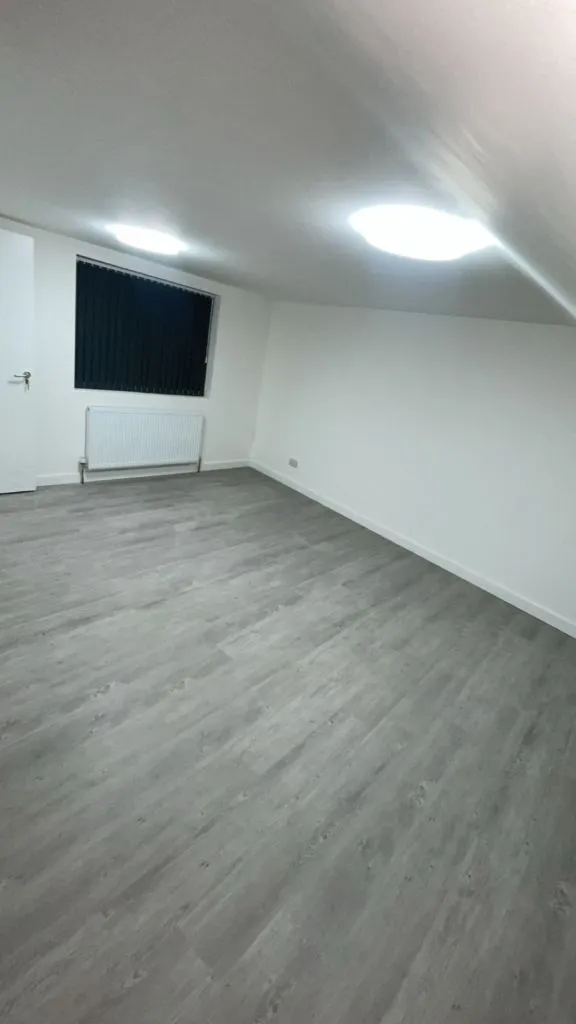 Spacious & Stylish 3 rooms Upper Floor Apartment – Perfect for Comfortable Living