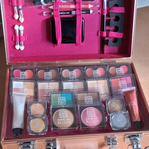 Brand new make up set  not needed collection only