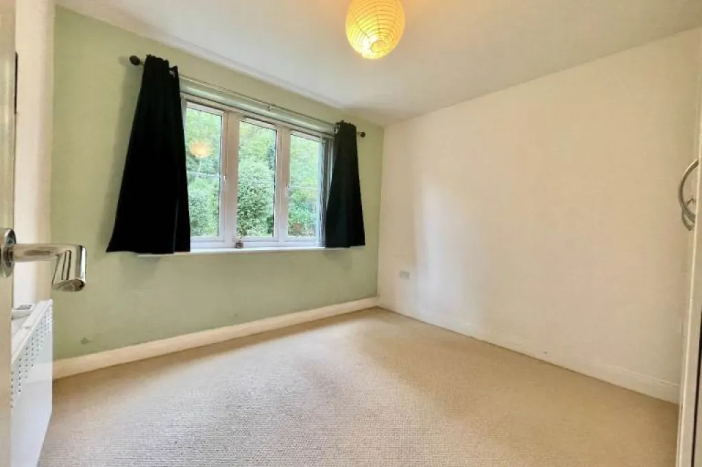1 Bedroom Ground Floor Flat To Rent - Hollingworth Mews, Watford , WD25 0AB