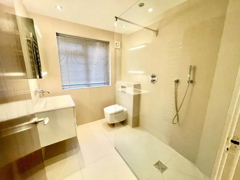 2 Bedroom Ground Floor Flat to Rent - Mardon, Westfield Park, Hatch End, Pinner HA5 4JQ