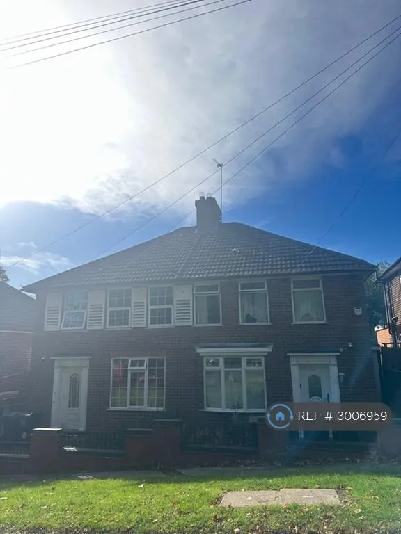 1 bedroom in Weoley Castle Road, Birmingham, B29 (#3006959)