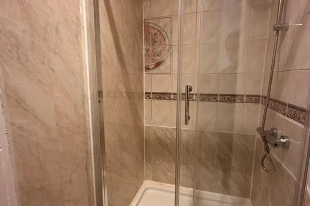 1 bedroom in Weoley Castle Road, Birmingham, B29 (#3006959)