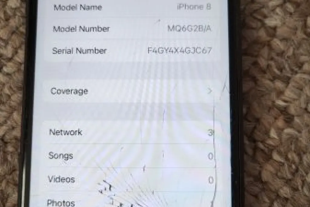 boxed unlocked apple iphone 8 mobile phone with free postage