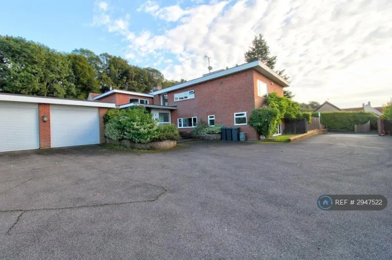 5 bedroom house in School Road, Coddenham, IP6 (5 bed) (#2947522)