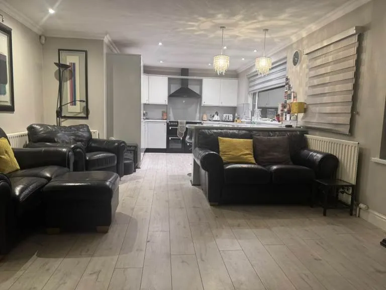 Spacious 4 Bedroom Family Home - Coniston Road Bangor