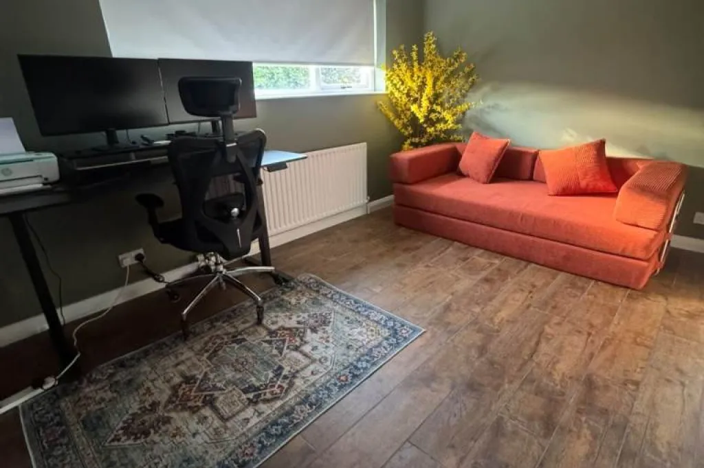 Spacious 4 Bedroom Family Home - Coniston Road Bangor