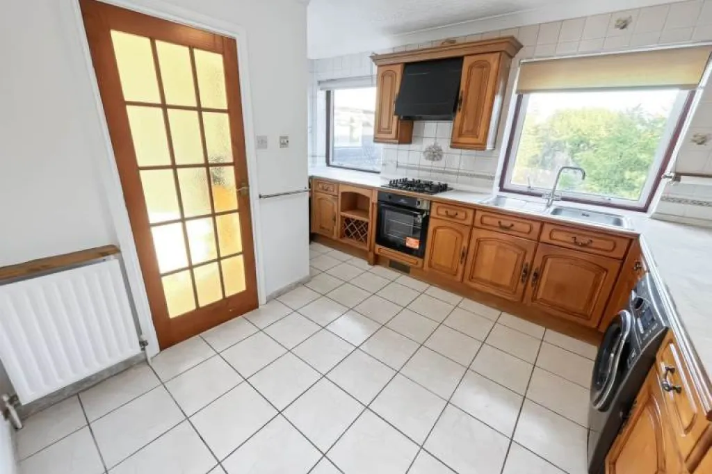 3 Bedroom Flat - Stoke Poges