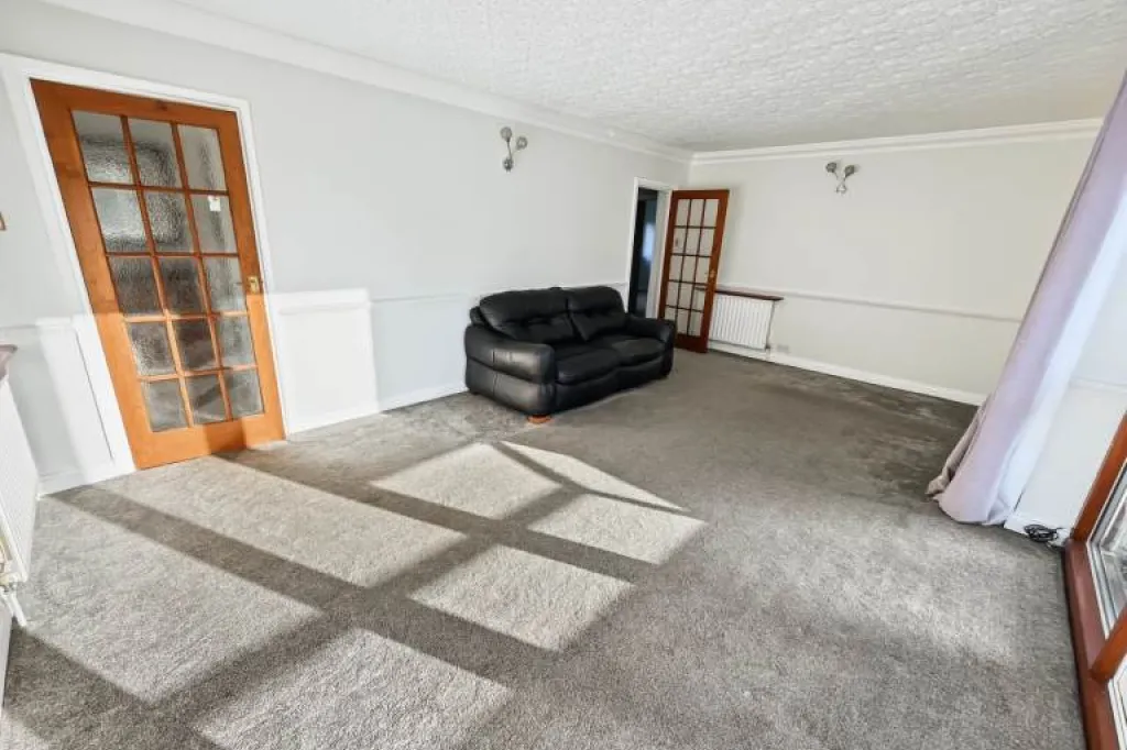3 Bedroom Flat - Stoke Poges