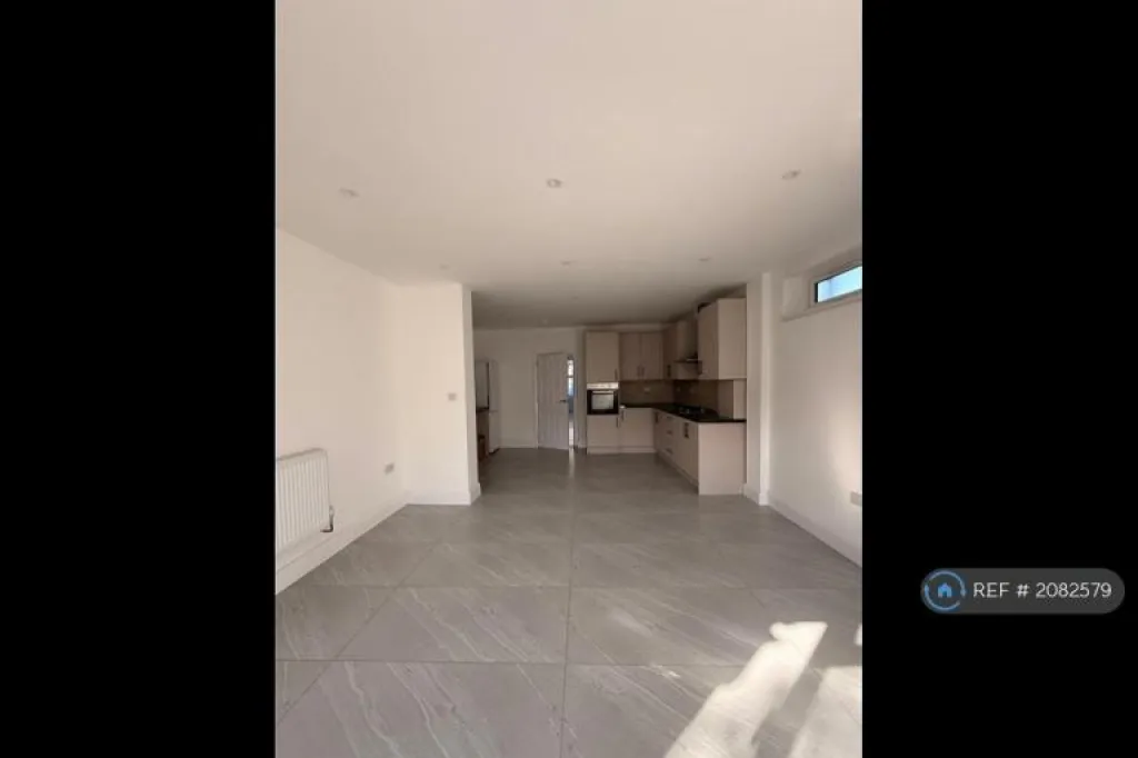 3 bedroom house in Woodkands Park, London, N15 (3 bed) (#2082579)
