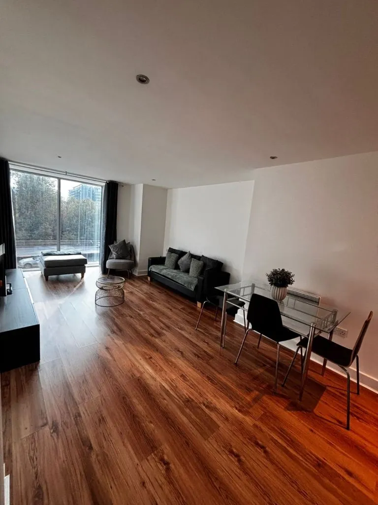 1 bed apartment city centre