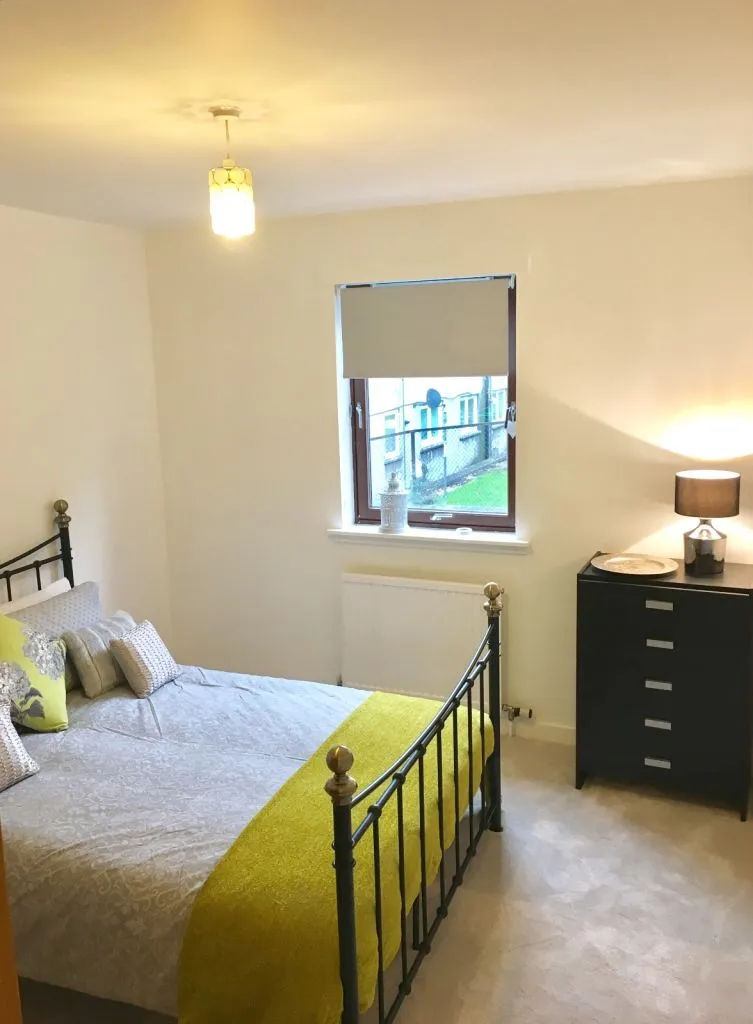 2 bed contemporary flat near ARI, Anderson Drive & Aberdeen Uni (AB24)