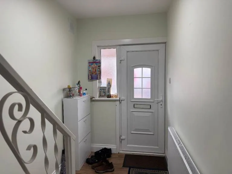 Semi Detached House for Rent - 3 Bedroom - Wimborne Avenue, Hayes, UB4 0HJ