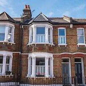 10th-Floor Studio with Gym, Cinema & Co-Working: Olympic Way, Wembley | £1,695pcm