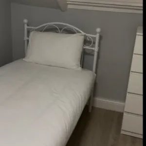 2 bed flat Walthamstow