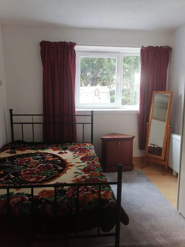 3 bedroom flat to rent