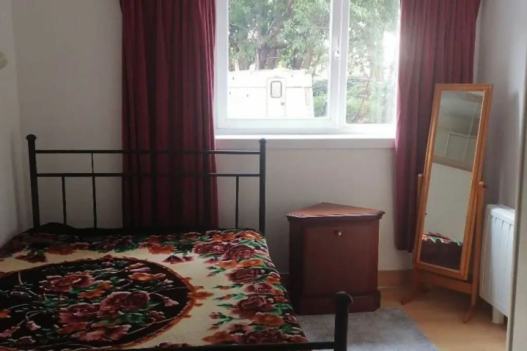 3 bedroom flat to rent