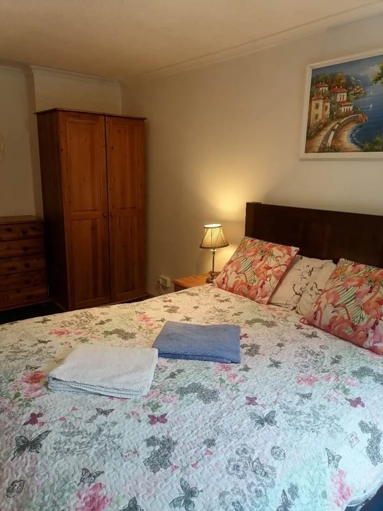 3 bedroom flat to rent