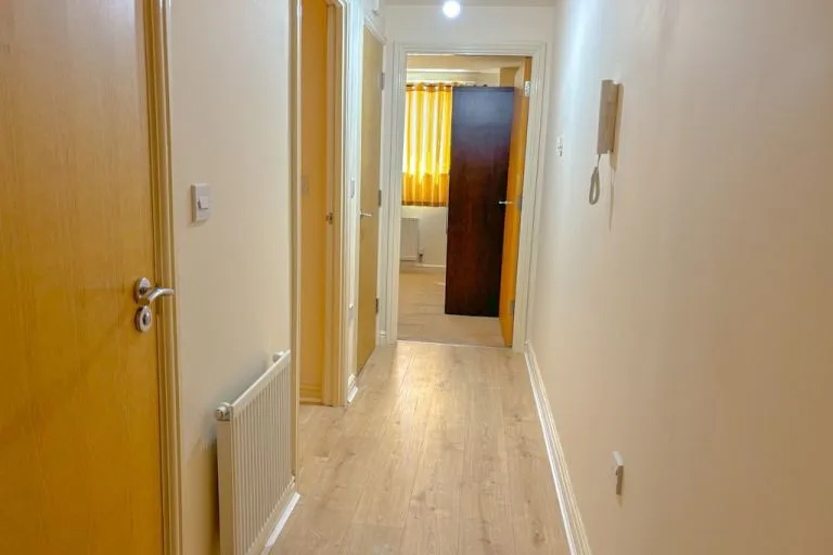 1 Bed Flat, High Street, HA3 - 3min to Station and 15min to London by Train
