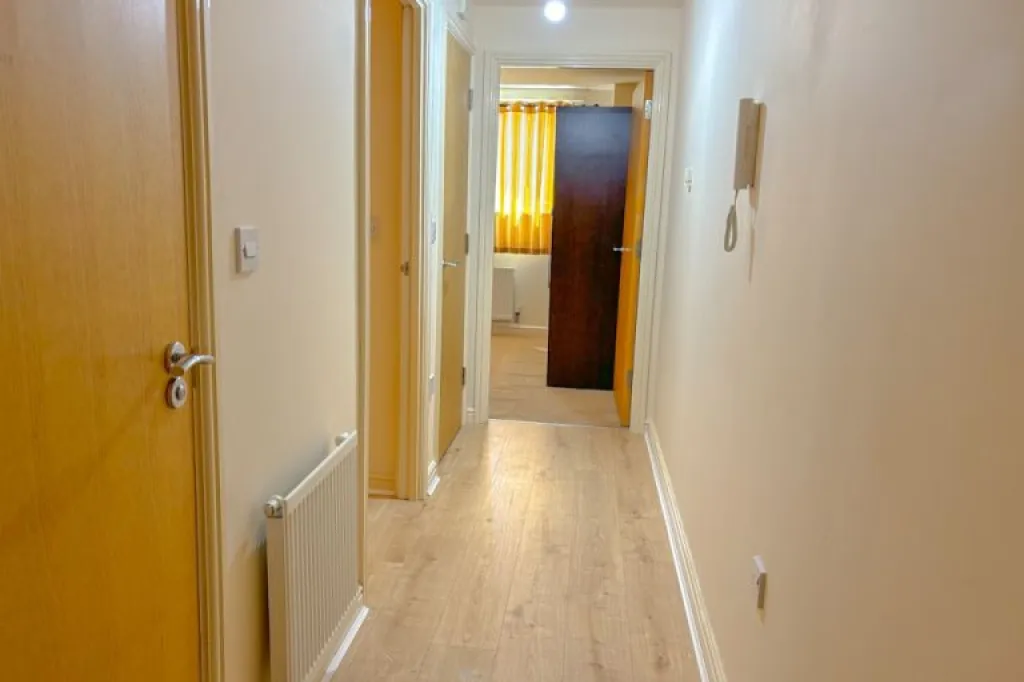1 Bed Flat, High Street, HA3 - 3min to Station and 15min to London by Train