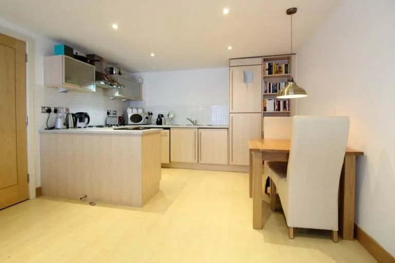 Fully Furnished 1 Bedroom Flat to Rent – Liverpool City Centre – £830 pcm (Bills Included)