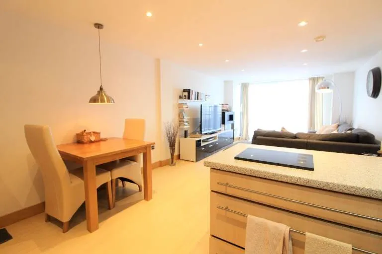 Fully Furnished 1 Bedroom Flat to Rent – Liverpool City Centre – £830 pcm (Bills Included)