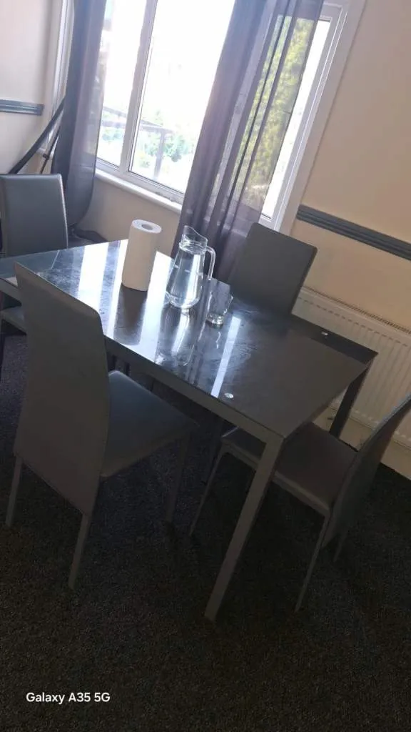 10 Gainsbrough road