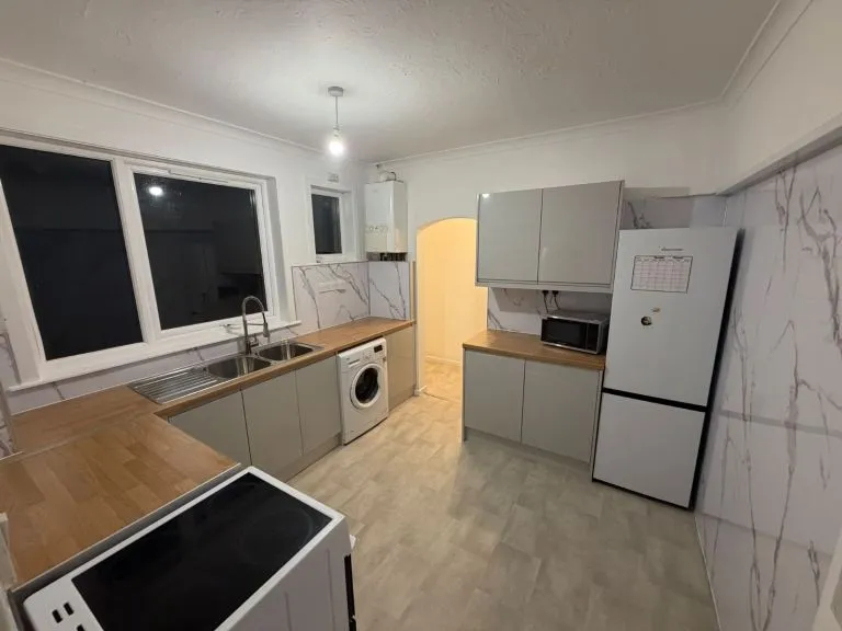 3 bedroom flat for rent in Garthdee