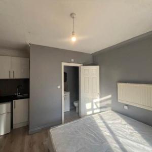 Studio Room in Hounslow TW4 5NJ