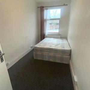 Looking for 3 bed detatched property