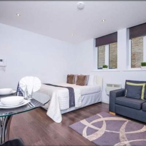 Studio - Shoreditch - East London - E1 - Short Term Let