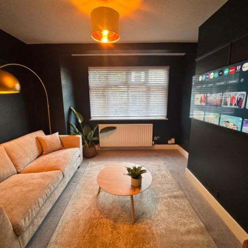 Furnished One Bed Garden Flat SW19