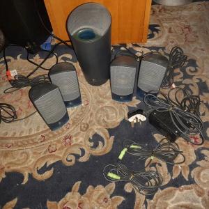 Logitech 4x Speakers and 1x Subwoofer [Soundman SR30]