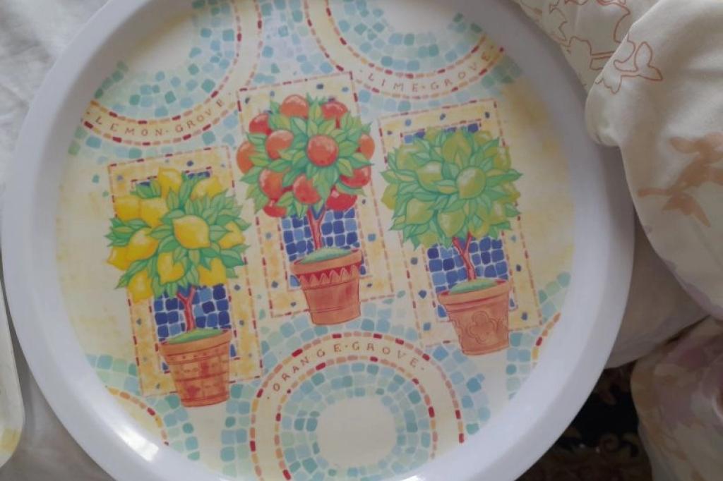9x High-Quality Melamine Serving Trays, Different Sizes Large Round Square and Rectangular