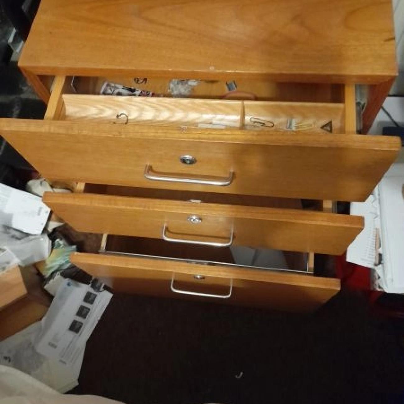 Solid Wood Chest of Drawers with Key
