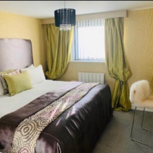 Two Bedroom - Canary Wharf - East London - E1 - Short Term Let