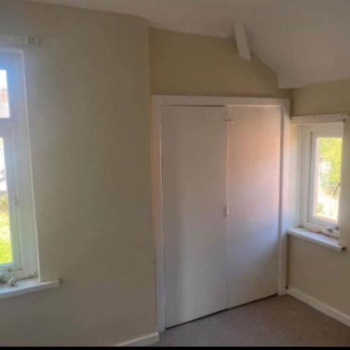 3 bedroom 1 bathroom BD4