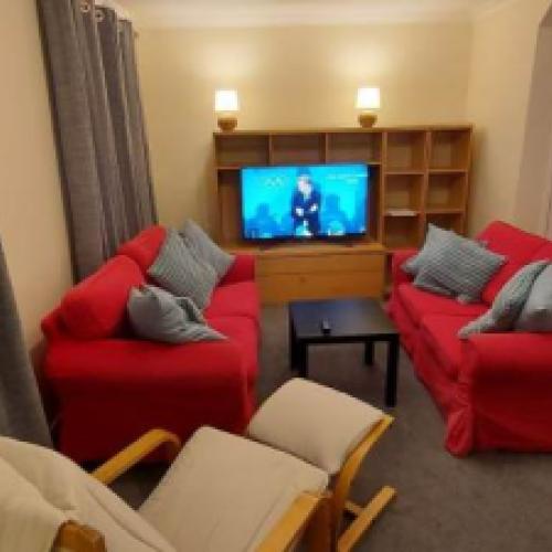 3 Bedroom Family House. Fully Furnished and Fully Equipped. West Ham/Stratford E15