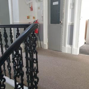 Students! CHEAPEST 5 bedroom flat in the West End - NO DEPOSIT