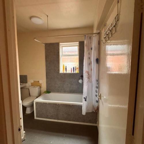 One Bedroom Apartment in Leicester (LE3 6AT)