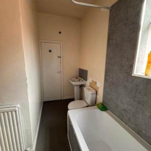 One Bedroom Apartment in Leicester (LE3 6AT)