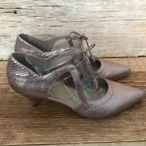 Henie tie up with kitten heels