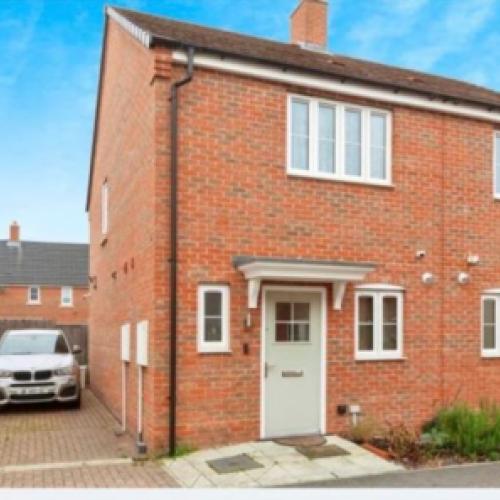 2 double bedrooms Semi-detacheds house in SL2 4 FQ