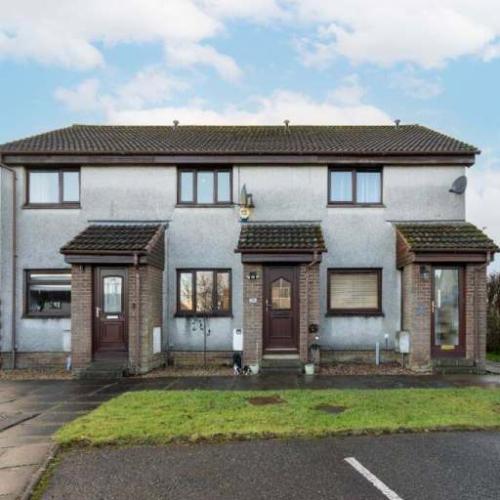 Beautiful Mid Terraced 2 Bedroom House - Bankton Murieston